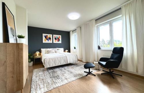 Liben Apartamento | 96m2 Designer Apartment, FREE Garage Parking