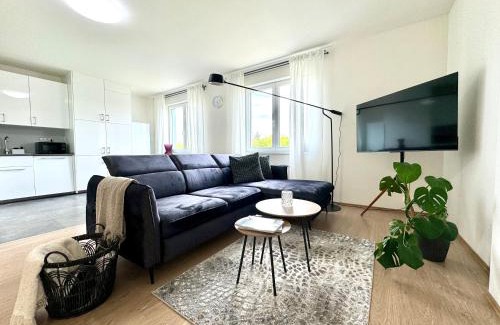 Liben Apartamento | 96m2 Designer Apartment, FREE Garage Parking