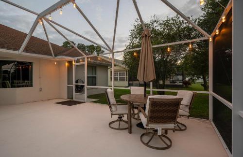 Palm Harbor Casa | 9863SANDYDRPCHN - Summer Daze
