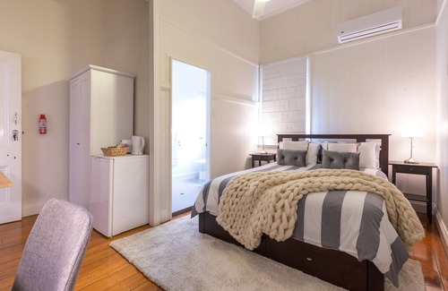 Coorparoo Cama Y Desayuno | 99 Kirkland Bed & Breakfast