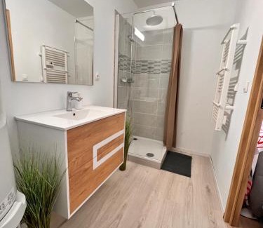 Bedarieux Apartamento | 9mins de Lamalou-les-Bains 30mins Avène 40m²