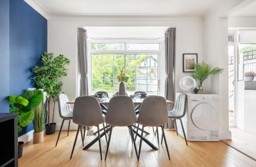 Dollis Hill Casa | 9RA - 4BD House - Wembley Views