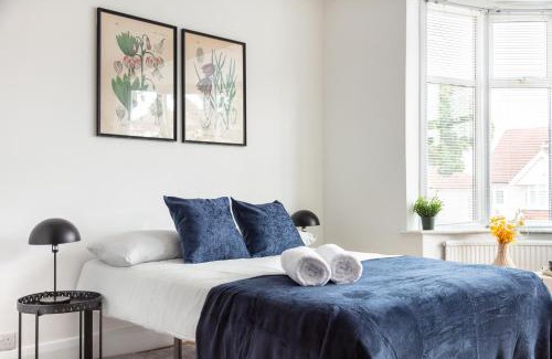 Dollis Hill Casa | 9RA - 4BD House - Wembley Views