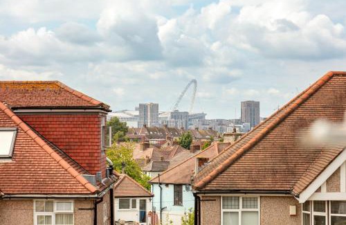 Dollis Hill Casa | 9RA - 4BD House - Wembley Views