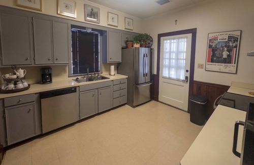 Natchez Casa | A 125 Year Old Luxury Cottage in Natchez. Free Breakfast Voucher!!