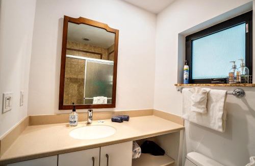 Hendricks and Venice Isles Casa | A 1bedroom Las Olas on the water