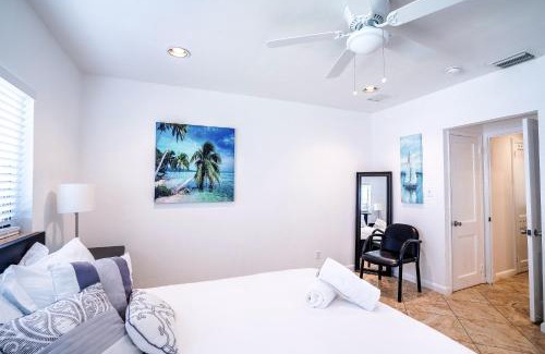 Hendricks and Venice Isles Casa | A 1bedroom Las Olas on the water