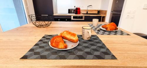 Sevrier Apartamento | A 2 PAS DU LAC - WIFI - Garage - Netflix - Disney+ - Lac