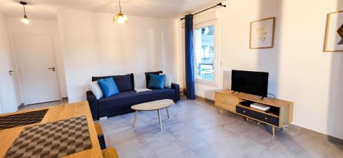 Sevrier Apartamento | A 2 PAS DU LAC - WIFI - Garage - Netflix - Disney+ - Lac