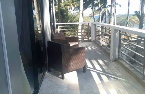 Abra de Ilog Casa | A 3 floor contemporary styled beach house. Steps away from fine white sands!