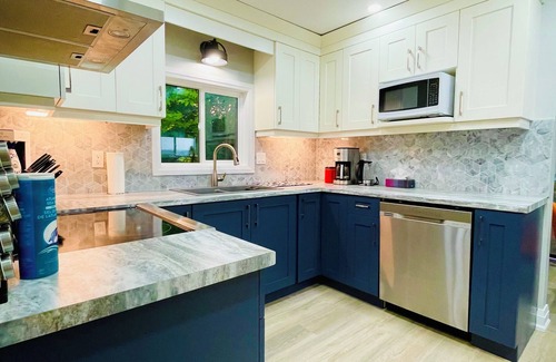 Severn Cabaña | A 4-Season Private Lakehouse