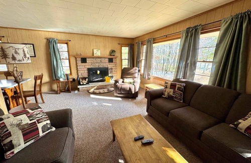 St Germain Cabaña | A 5 bedroom , 3 bath vacation home directly on the lake shore