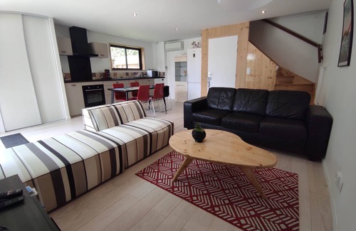 Messanges Casa | A 5 mn des Plages Chalet Neuf Bien Équipé Bâti Avec le Bois des Forêts Landaises