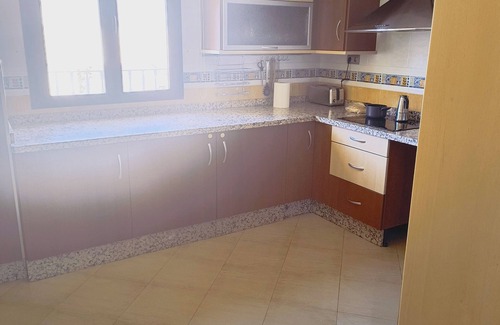 Lucena Apartamento | Piso de 84m2 para turismo o trabajar en remoto, amplio, luminoso, moderno cómodo