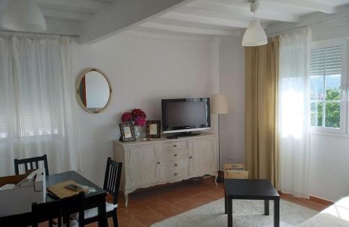 Bueu Casa | A Barraca. Casa con jardín y vistas a la ría