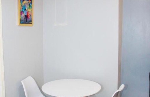 Ibadan Apartamento | A' BASICS APARTMENTS & SUITES LUXURY