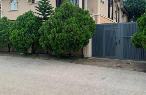 Benin City Apartamento | A Beautiful 2-bedroom apartment in GRA Benin City.
