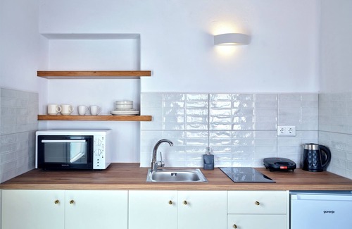 Lefkes Apartamento | A beautiful and cosy studio with equipped kitchen in the heart of Lefkes Village