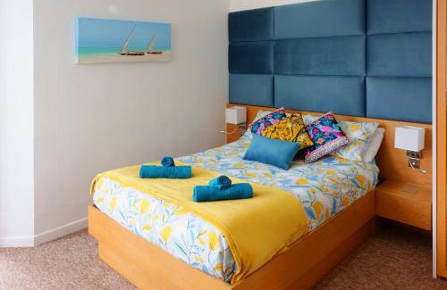 Boscombe Apartamento | A Beautiful Apartment with Stunning Sea Views & Private Balcony