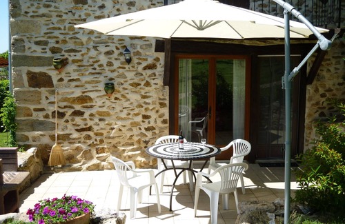 Anglars-Saint-Felix Cabaña | Una hermosa cabaña de carácter con piscina privada.