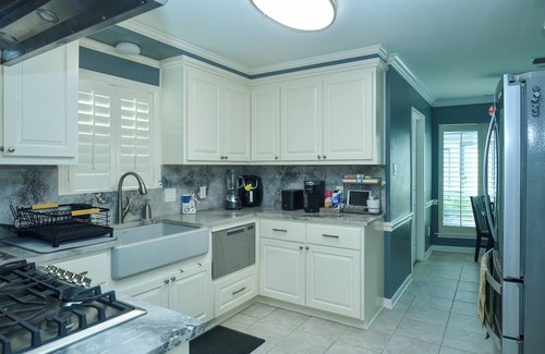 Meadows Place Casa | A beautiful home in a quiet neighborhood with recent updated features.