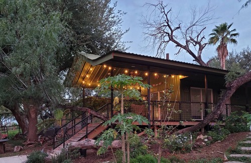 McAllen Cabina | A beautiful lakeside cabin