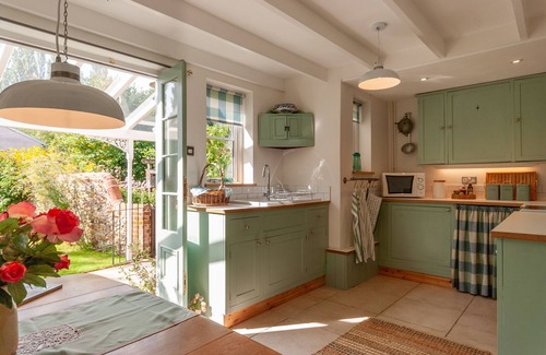 Cavendish Cabaña | Romney, a cosy Victorian cottage in a picturesque Suffolk village