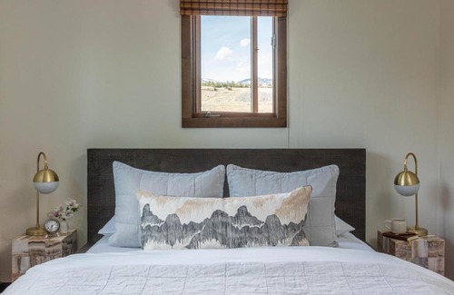 Emigrant Casa | A Beautiful Montana Suite on Yellowstone River