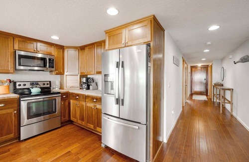 Rockaway Beach Casa | A BEAUTIFUL OCEAN FRONT 3 BEDROOM HOUSE