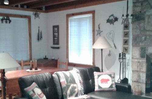 Fishertown Casa | A Beautiful Two bedrooms cottage