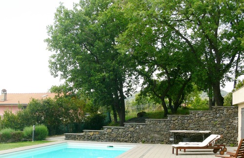 Nicolosi Villa | Una hermosa villa con encuesta de natación en la montaña del Etna.