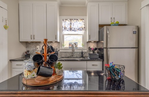 New Bern Casa | A Beautifully Balanced Bungalow!