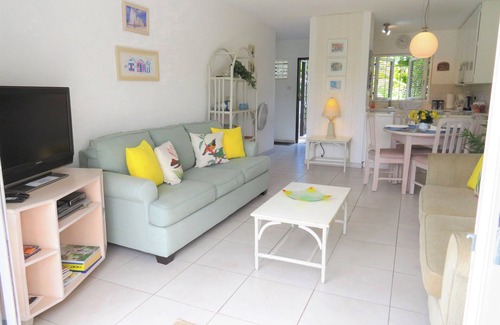 Rockley Apartamento | Encantador apartamento limpio, fresco de 1 dormitorio cerca de todos los servicios, capacidad para 4 personas