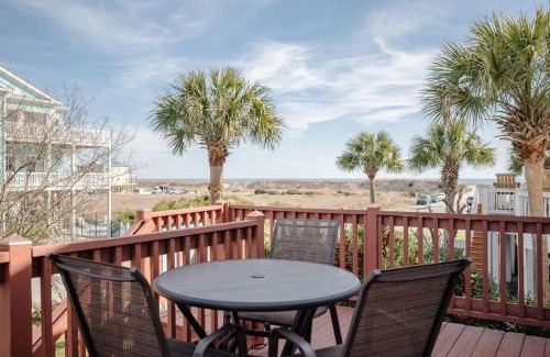 Yaupon Beach Casa | A Bit O'Heaven by Oak Island Accommodations