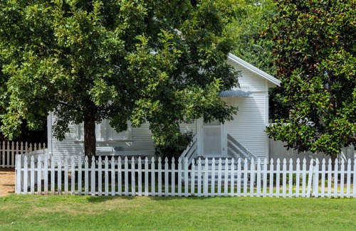 Round Top Casa | IN TOWN | Fire Pit + Walk to Shopping!