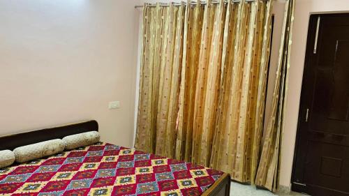 Kharar Casa | A Blooming Retreat-Holiday Home 3BHK