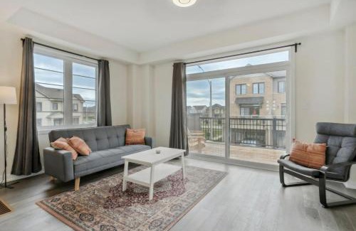 Thorold Casa | A Brand New 4BR Townhouse in Thorold Retreat