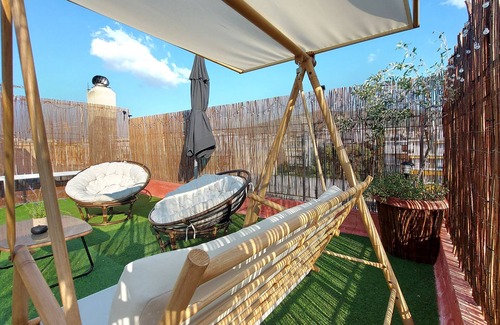 Papagou-Holargos Apartamento | A bright and relaxing penthouse