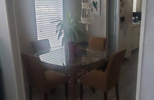 North Naples Casa | A bright Floridian-style home with luxury amenities and multiple beach accesses.