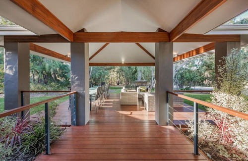 Dunsborough Casa | A Bush Utopia