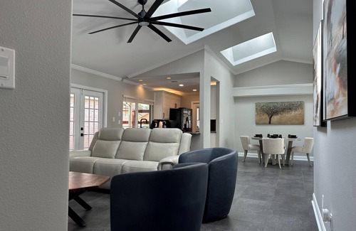 Victoria Casa | A&C WATERFORD COTTAGE