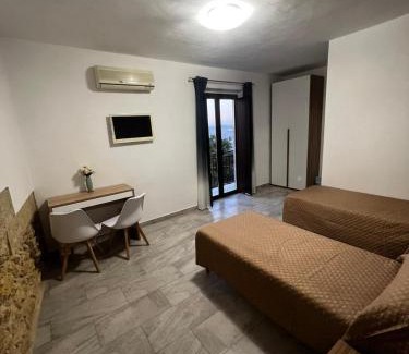 Naro Casa | A cantunera o castieddu