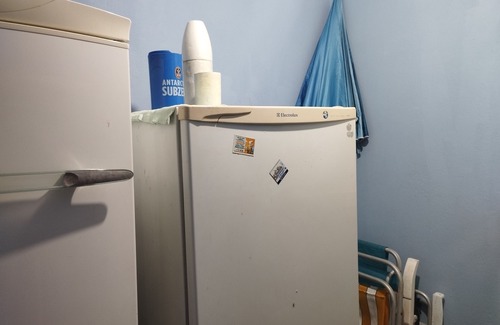 Prado Casa | A Casa Aconchegante Fica a 30 Metros da Praia, bem Localizada 10 min da Praça
