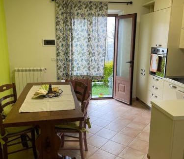 Vara Superiore Apartamento | A Casa di Andre Appartamento Verde