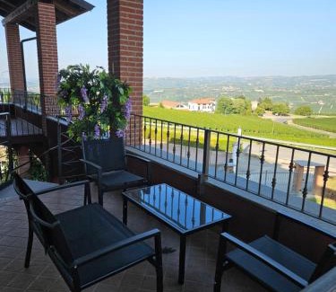 Barolo Casa | A casa di Thelma