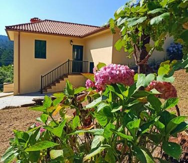 Vilarrube Casa | A casa do Porto cerca de Cedeira y de la playa de Pantín