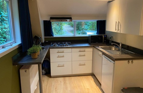 Septon Chalet De Esquí | A chalet on a hill in the forest, with a beautiful view of the Ardennes.