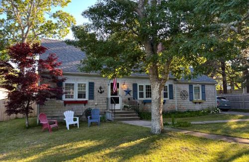 West Yarmouth Casa | A charm Cape house centrally located close to everything that Cape code offers
