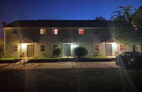Hardy Condominio | A charming 2BR home—better than a room—Vacation Condo No. 6, Near Spring River