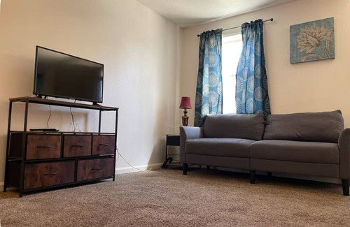 Hardy Condominio | A charming 2BR home—better than a room—Vacation Condo No. 6, Near Spring River